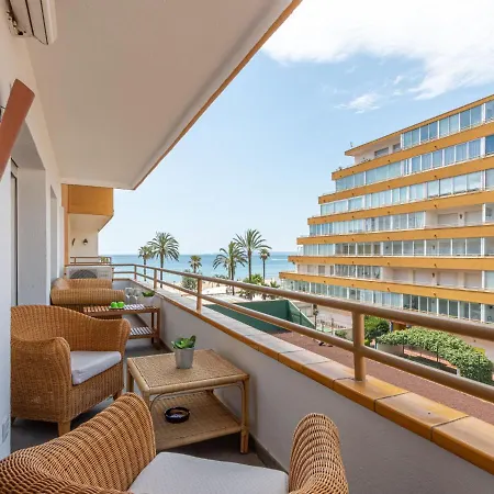 Apartment Holiday Center-24 *